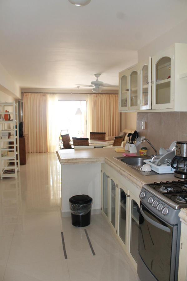 Hotel Playa La Media Luna Isla Mujeres Ngoại thất bức ảnh