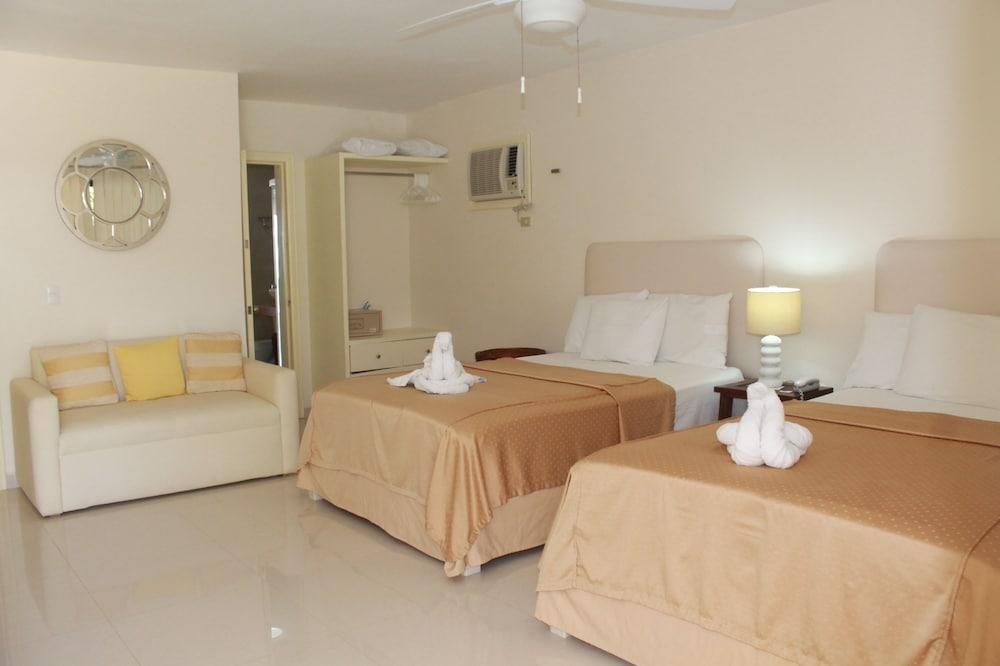 Hotel Playa La Media Luna Isla Mujeres Ngoại thất bức ảnh