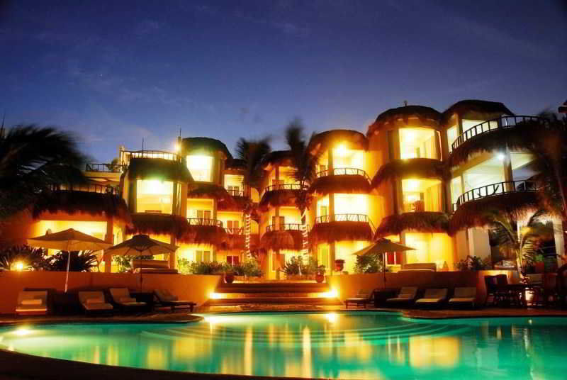 Hotel Playa La Media Luna Isla Mujeres Ngoại thất bức ảnh
