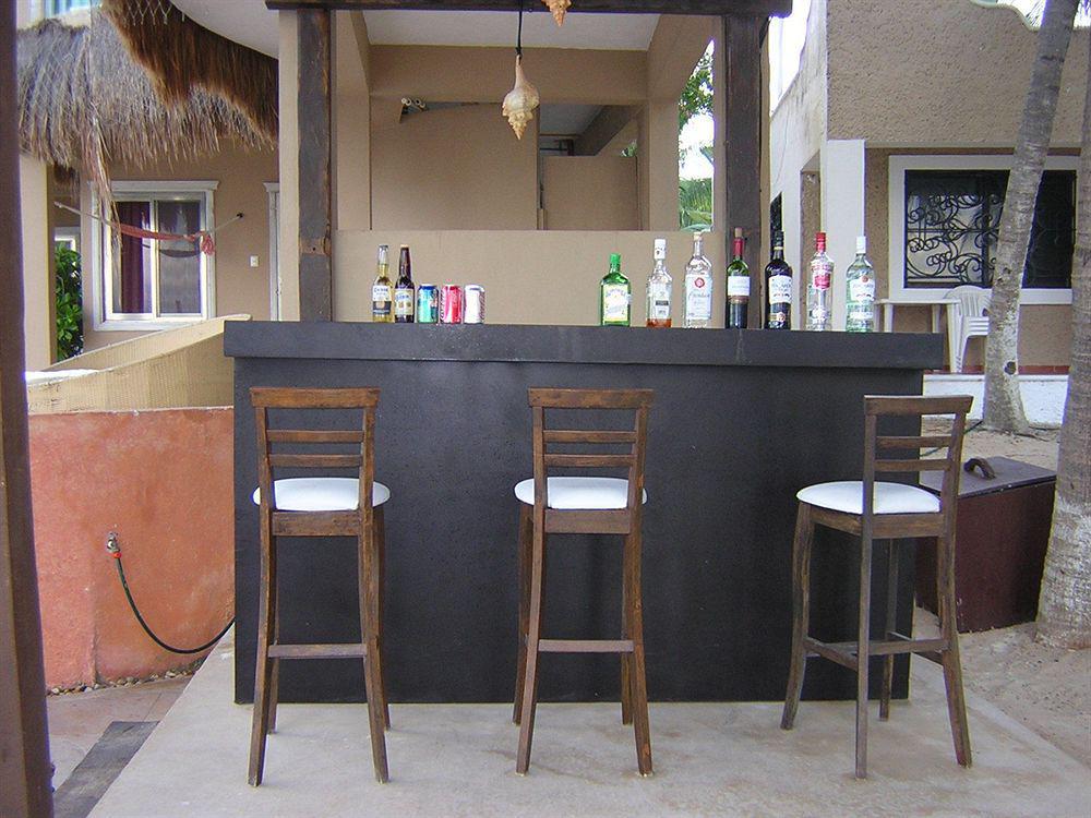 Hotel Playa La Media Luna Isla Mujeres Ngoại thất bức ảnh
