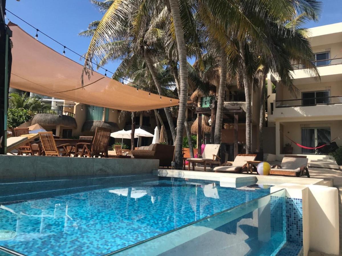 Hotel Playa La Media Luna Isla Mujeres Ngoại thất bức ảnh