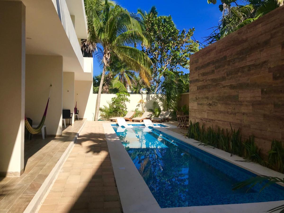 Hotel Playa La Media Luna Isla Mujeres Ngoại thất bức ảnh