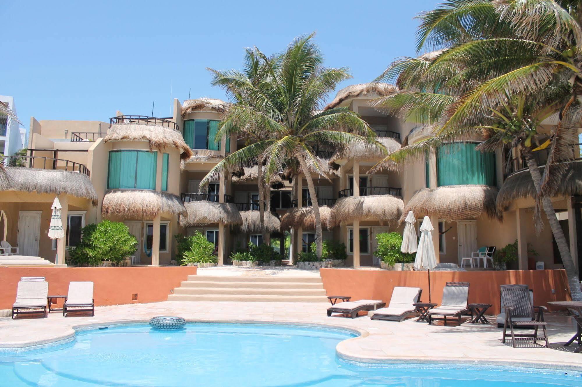 Hotel Playa La Media Luna Isla Mujeres Ngoại thất bức ảnh