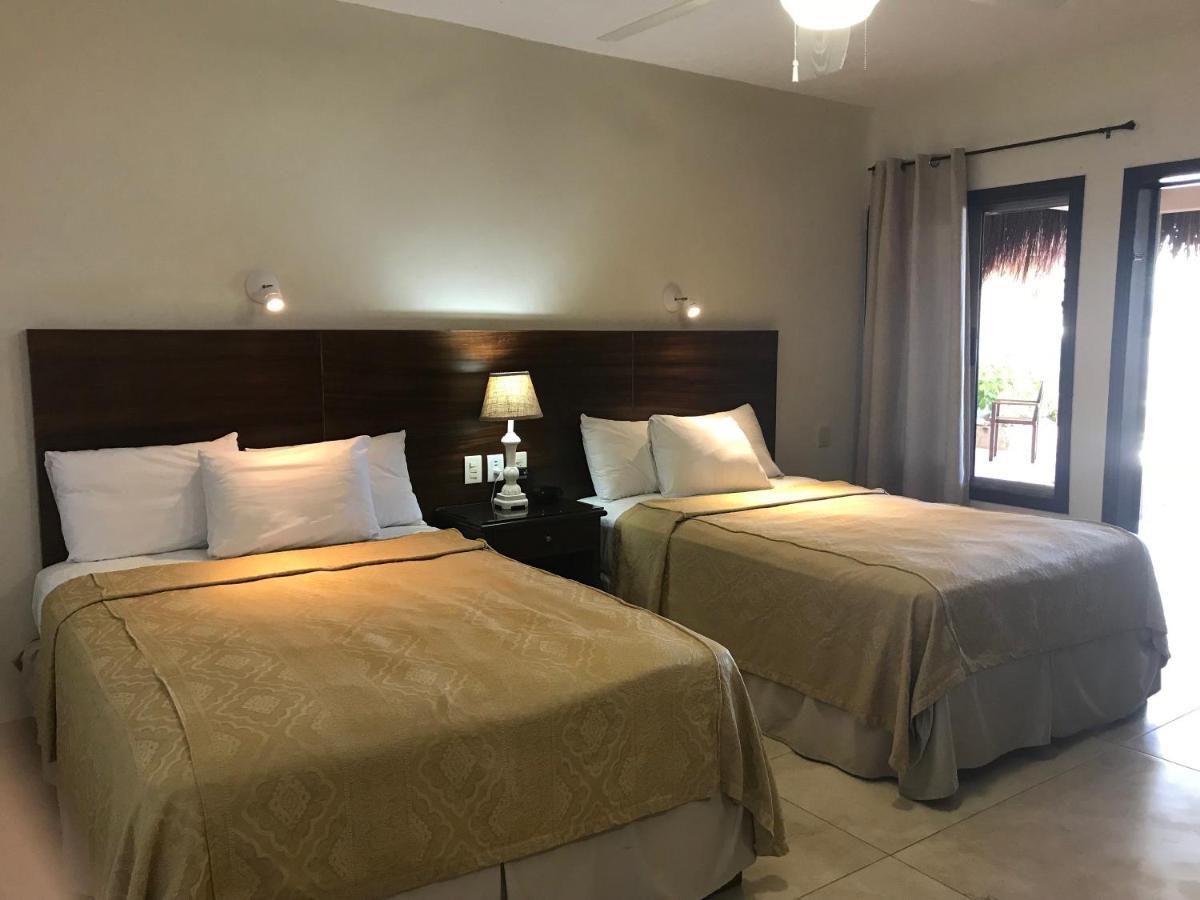 Hotel Playa La Media Luna Isla Mujeres Ngoại thất bức ảnh