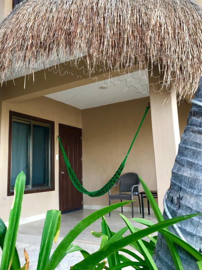 Hotel Playa La Media Luna Isla Mujeres Ngoại thất bức ảnh